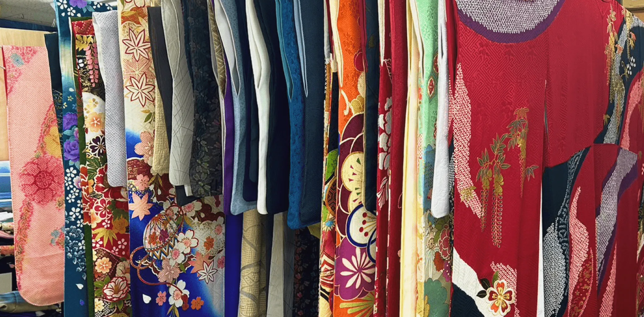 羽衣が選ばれる3つの理由(たくさんの着物)